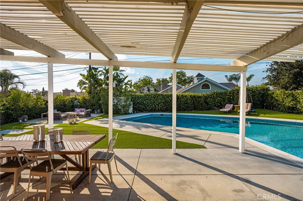 732 S Woodland Street