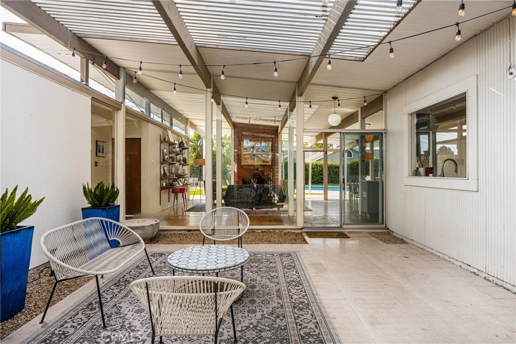 732 S Woodland Street