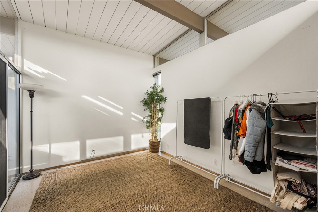 732 S Woodland Street