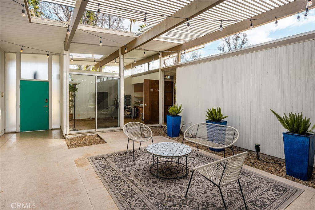 732 S Woodland Street