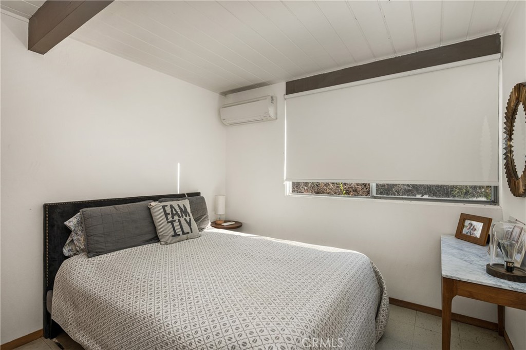 732 S Woodland Street