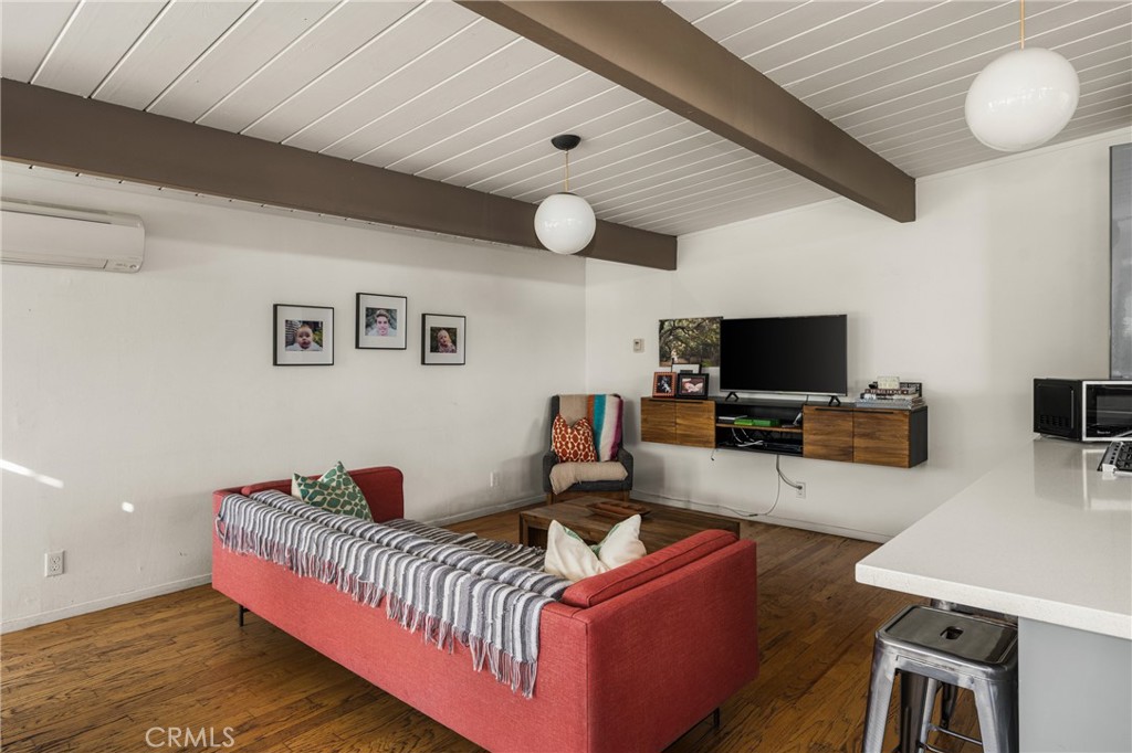 732 S Woodland Street