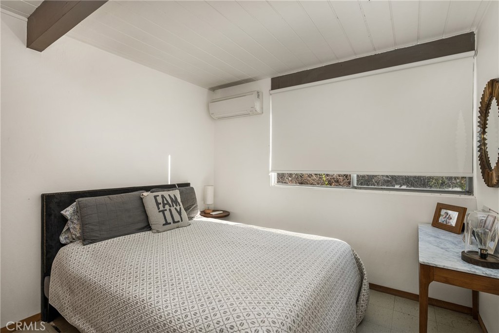 732 S Woodland Street