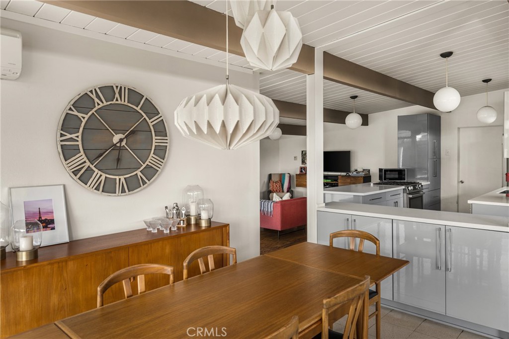 732 S Woodland Street