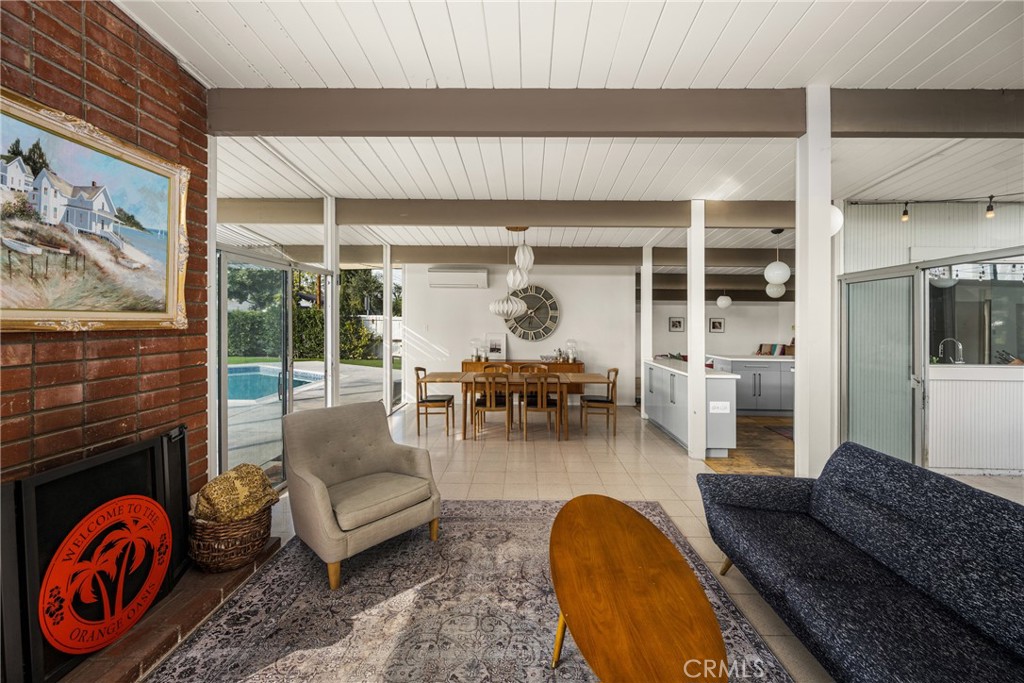 732 S Woodland Street