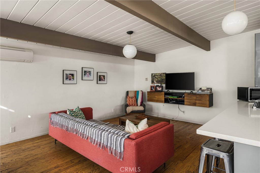 732 S Woodland Street