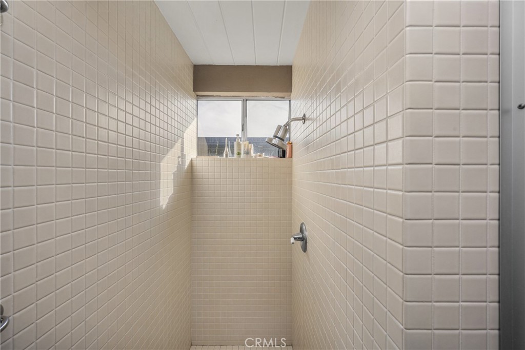 732 S Woodland Street