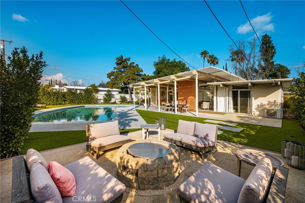 732 S Woodland Street