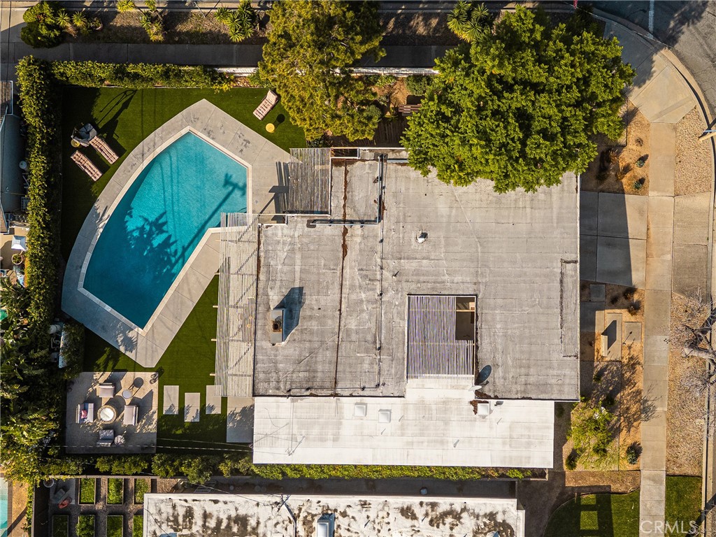 732 S Woodland Street