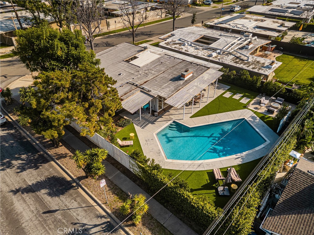 732 S Woodland Street