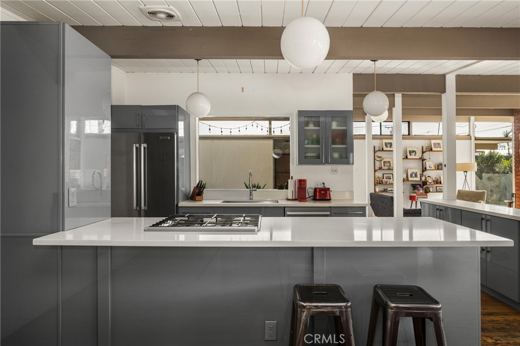 732 S Woodland Street