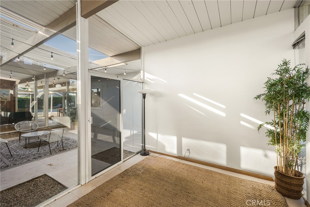 732 S Woodland Street