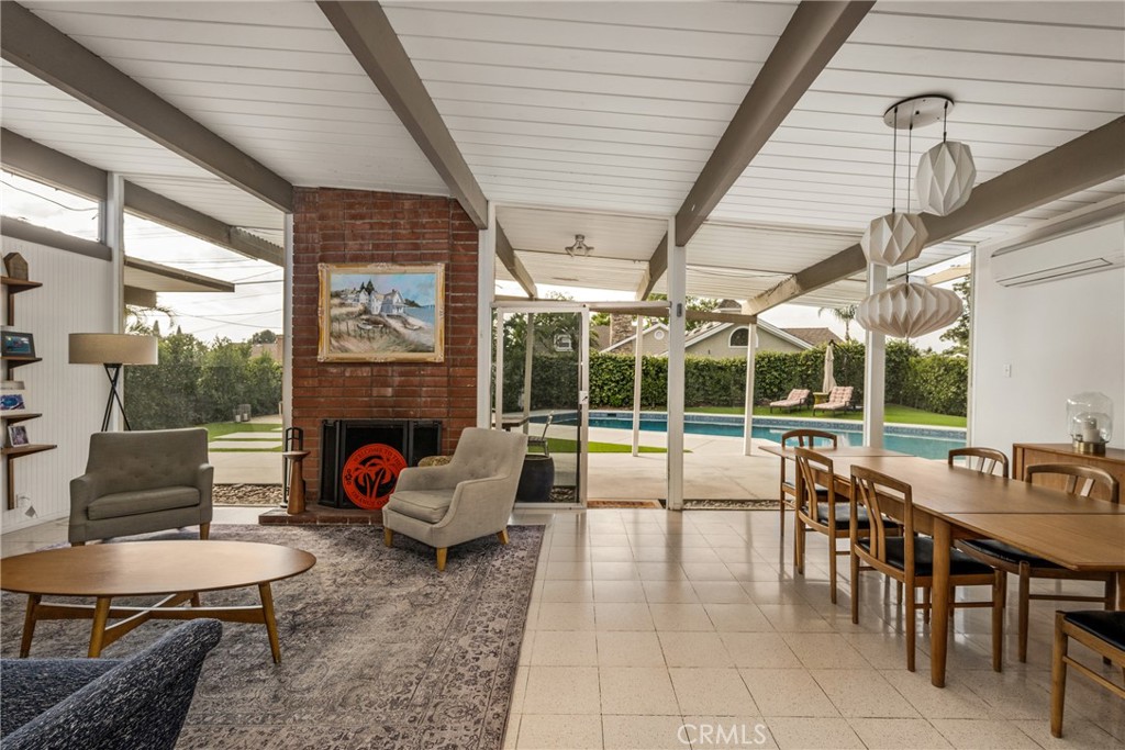 732 S Woodland Street