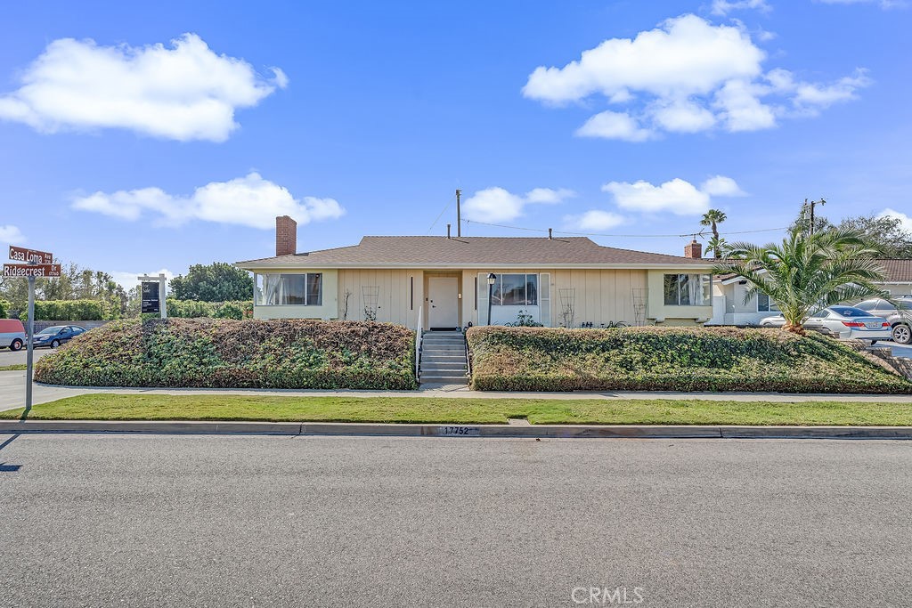 17752 Ridgecrest
