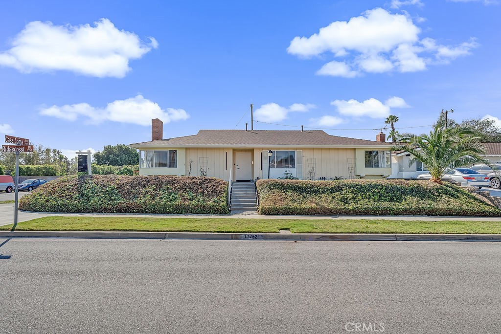 17752 Ridgecrest