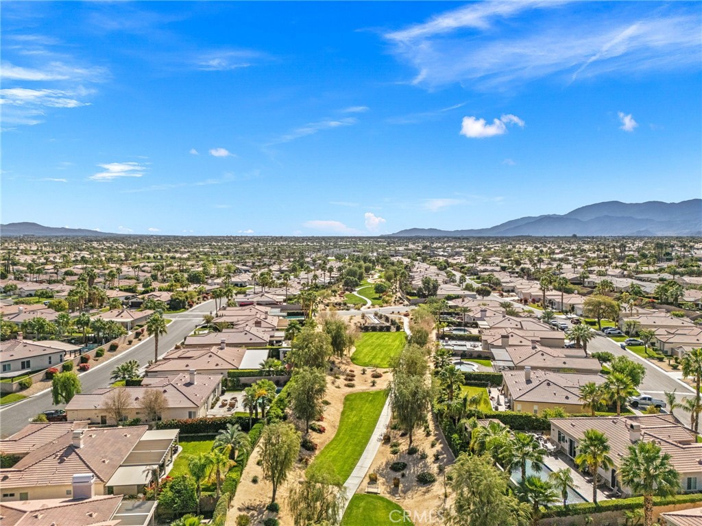 79851 Parkway Esplanade N