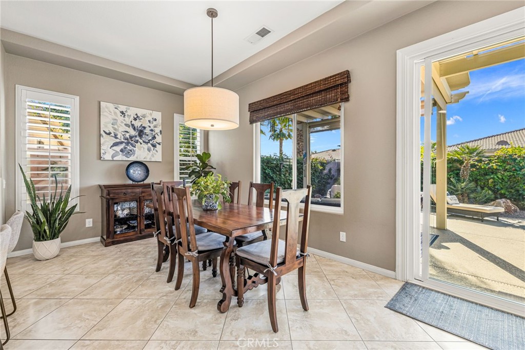 79851 Parkway Esplanade N