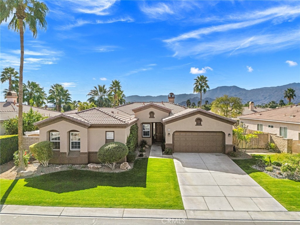 79851 Parkway Esplanade N