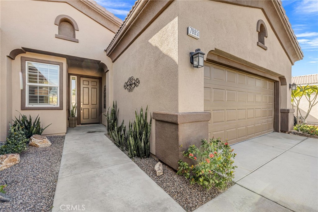 79851 Parkway Esplanade N