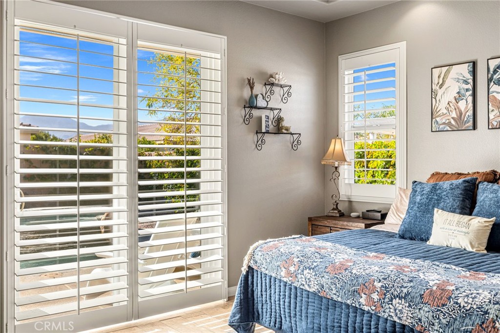 79851 Parkway Esplanade N