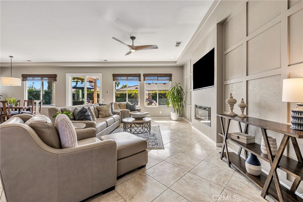 79851 Parkway Esplanade N