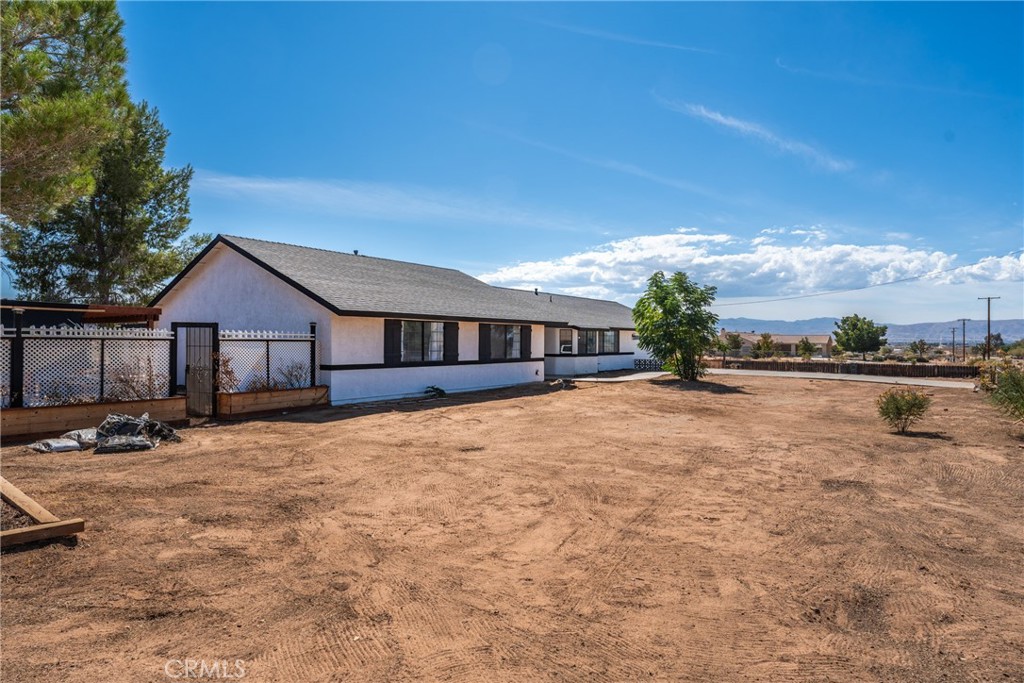 16433 Ocotilla Road