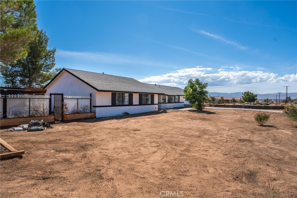 16433 Ocotilla Road