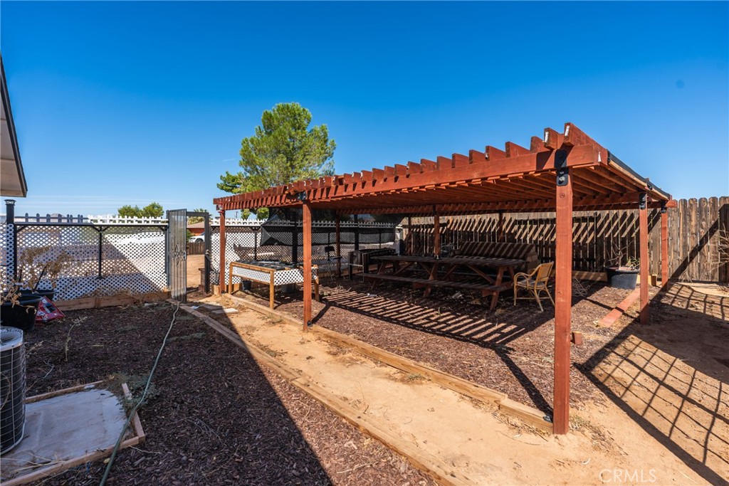 16433 Ocotilla Road
