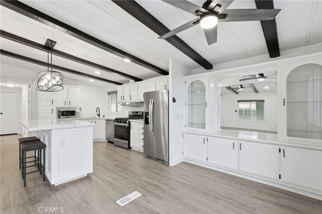 1456 E Philadelphia Street 275