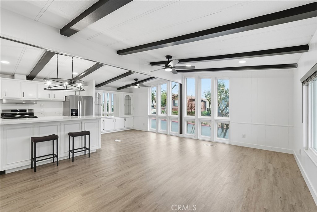 1456 E Philadelphia Street 275