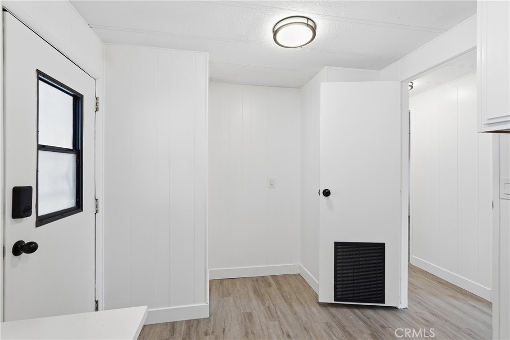 1456 E Philadelphia Street 275