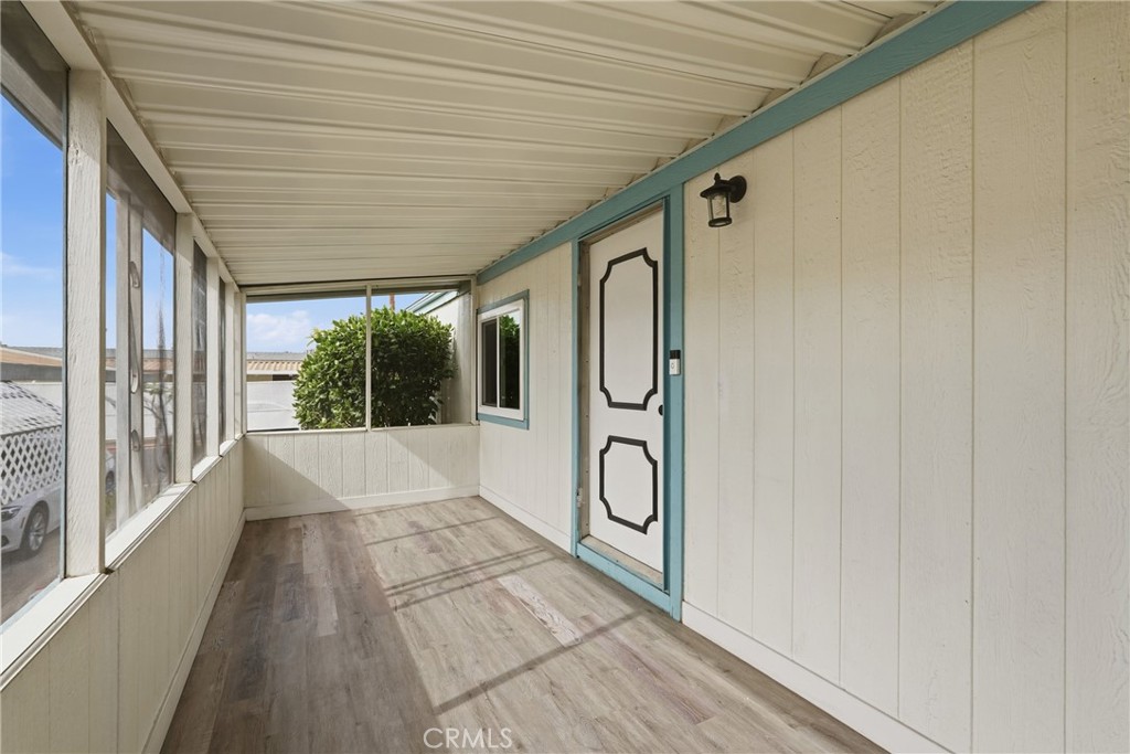 1456 E Philadelphia Street 275