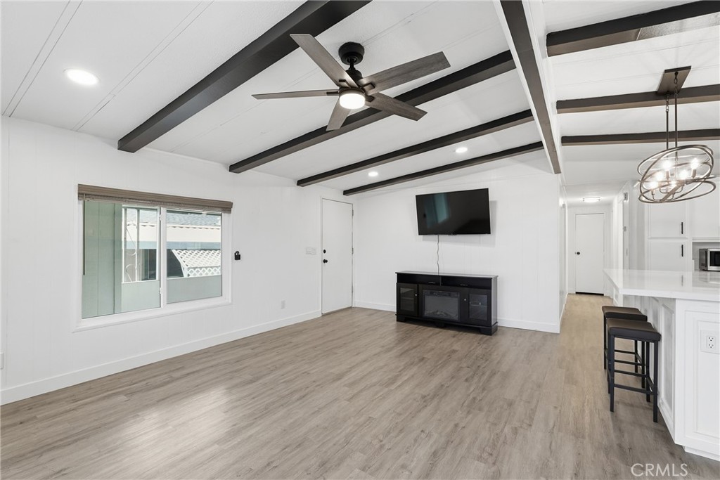 1456 E Philadelphia Street 275