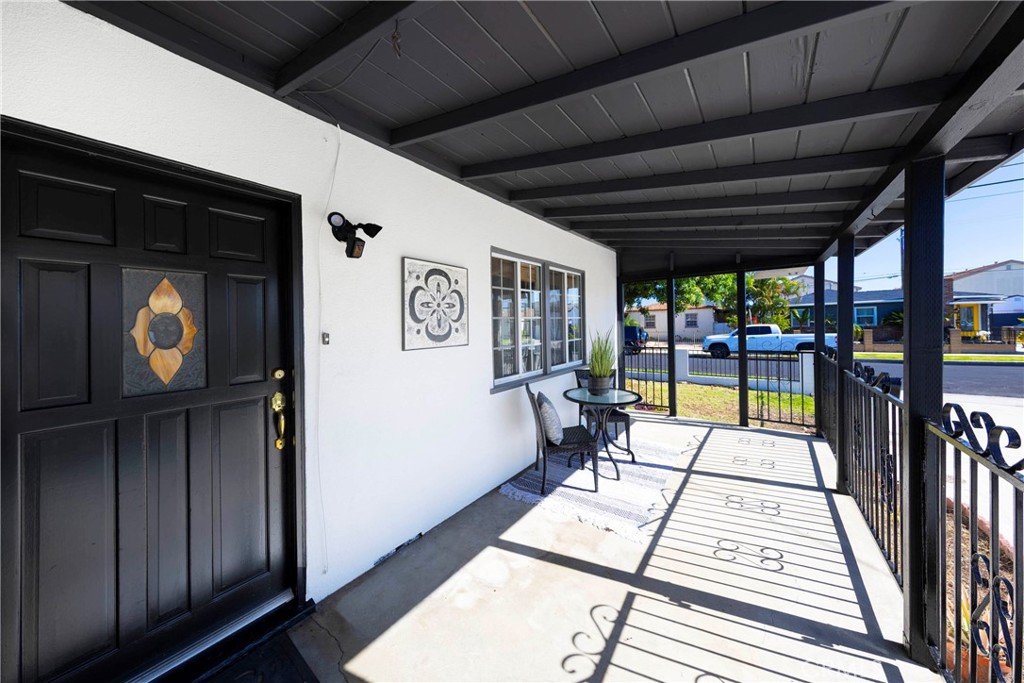 15613 Thornlake Avenue