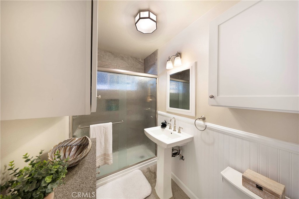 15613 Thornlake Avenue