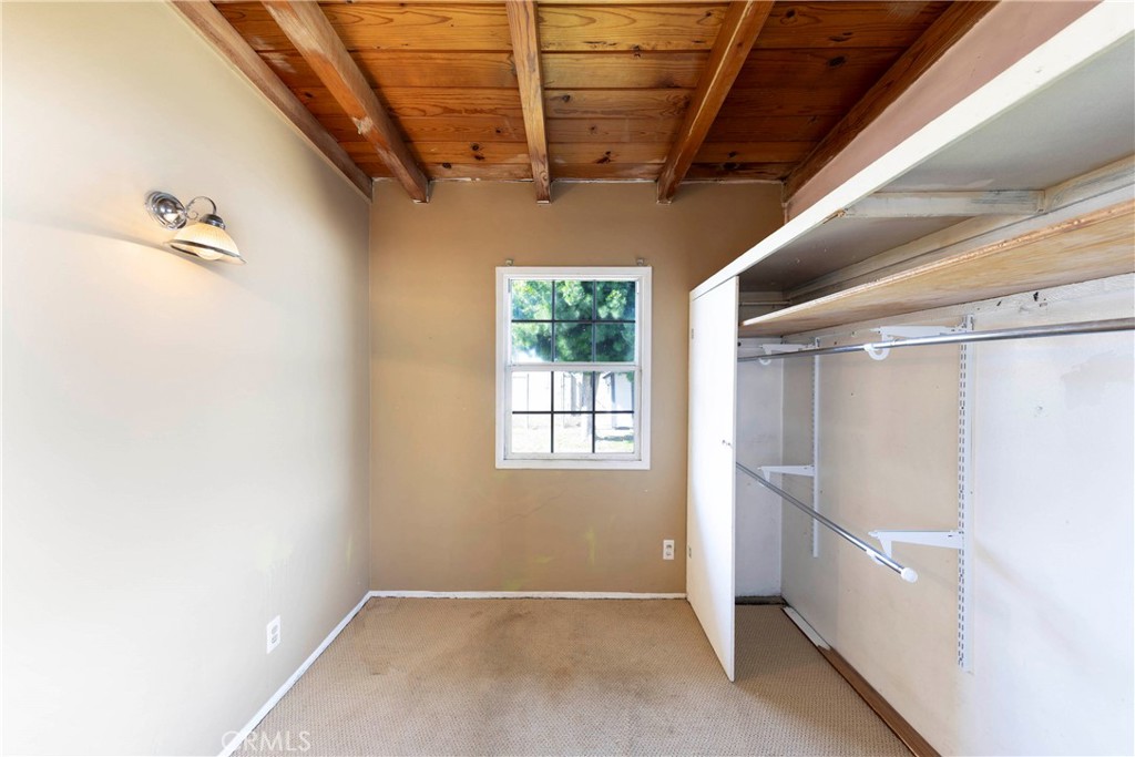 15613 Thornlake Avenue