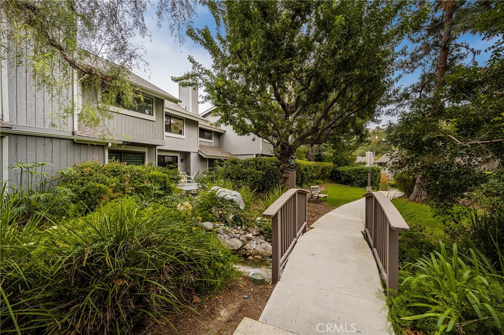 126 S Waterwheel Way