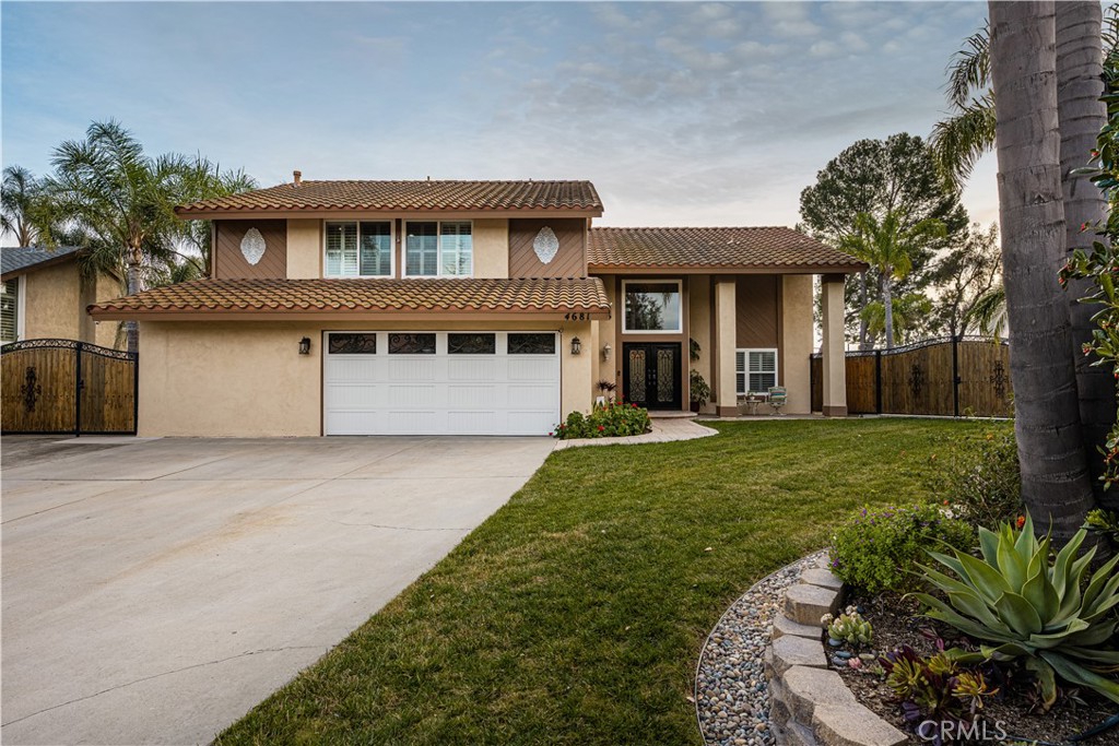 4681 Avenida De Las Estrellas