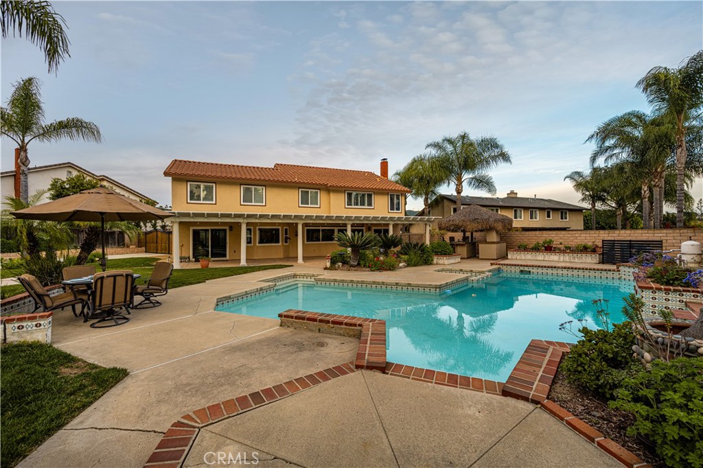 4681 Avenida De Las Estrellas