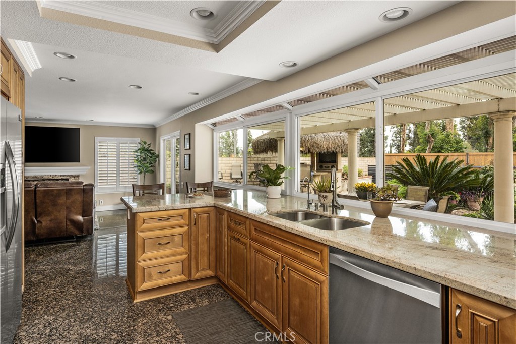 4681 Avenida De Las Estrellas