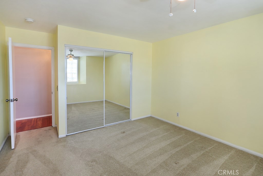 5690 Avenida Barcelona