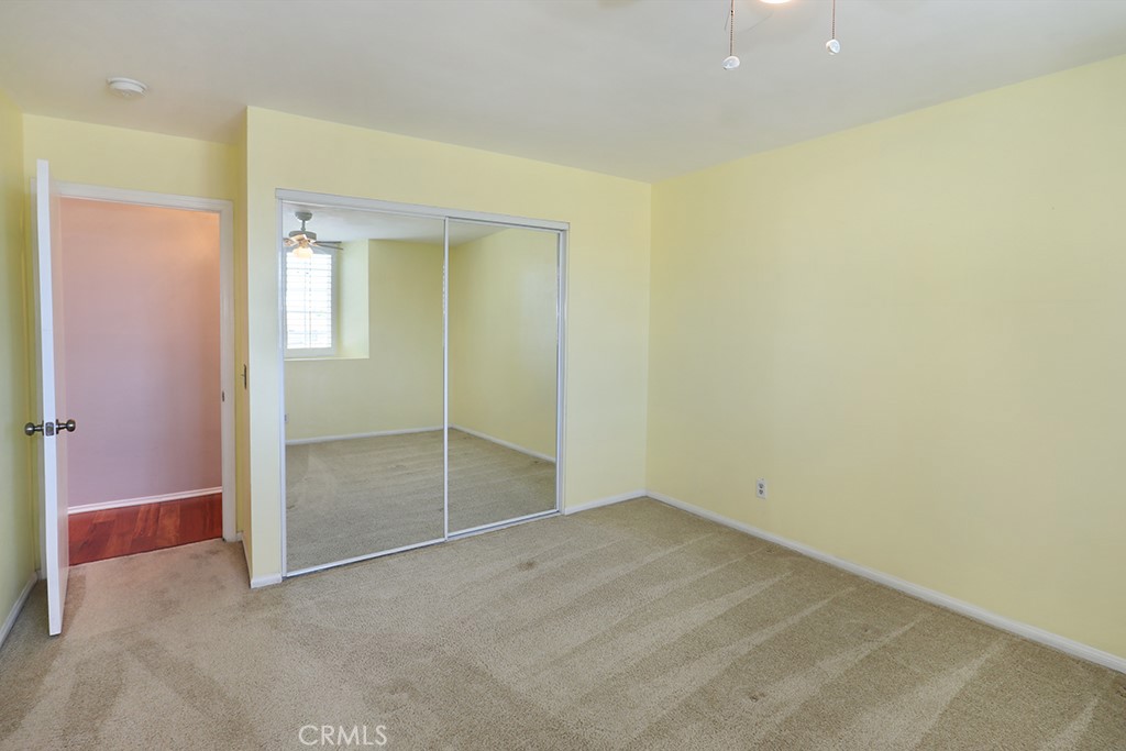 5690 Avenida Barcelona