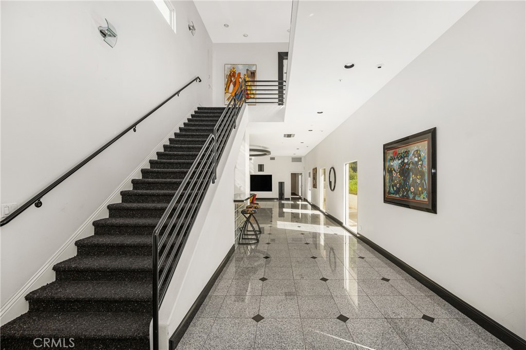 2820 Shadow Canyon Drive