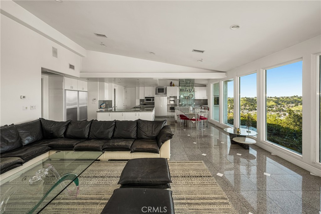 2820 Shadow Canyon Drive