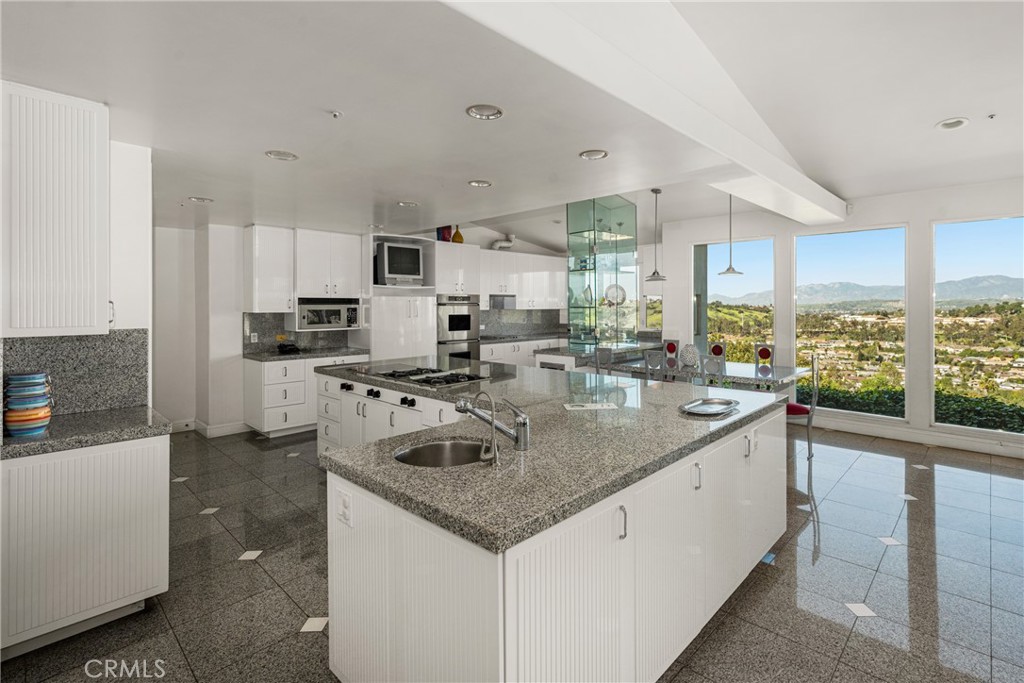 2820 Shadow Canyon Drive