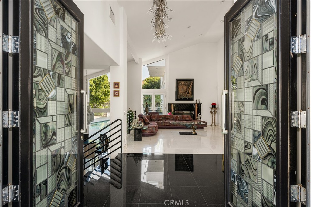 2820 Shadow Canyon Drive