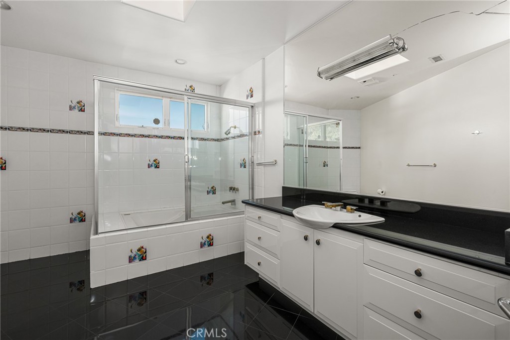 2820 Shadow Canyon Drive