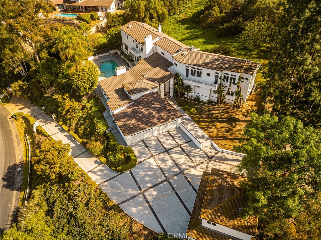 2820 Shadow Canyon Drive