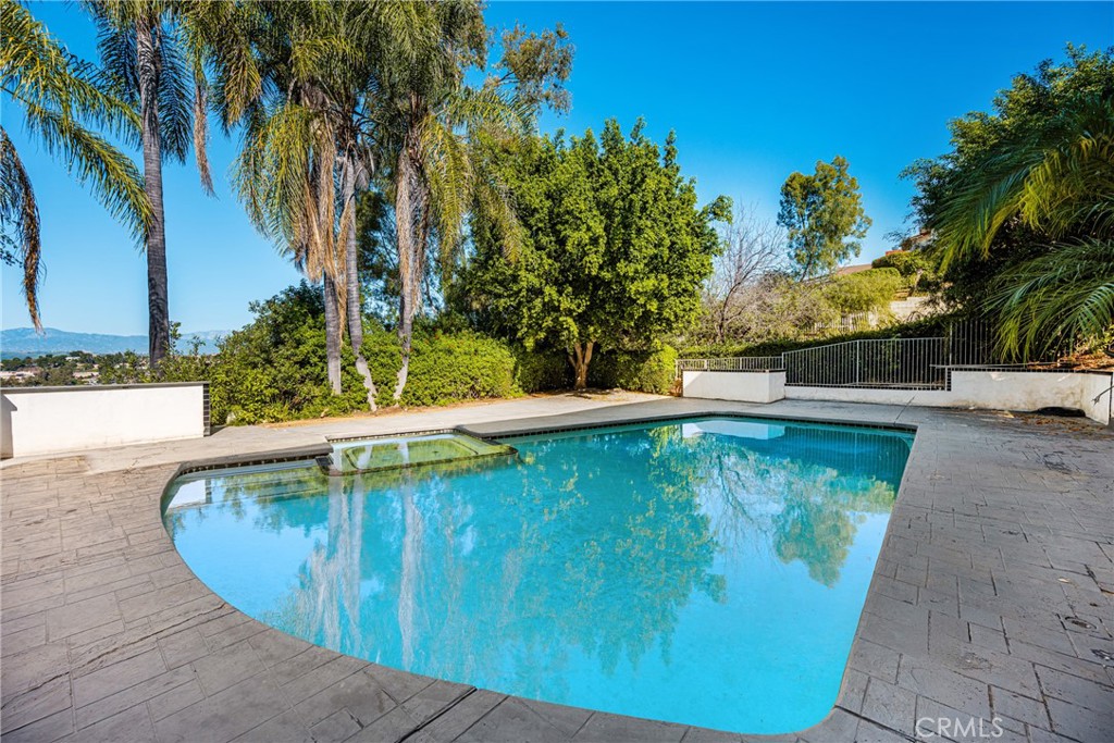 2820 Shadow Canyon Drive