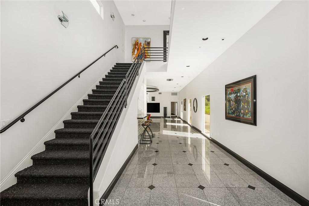 2820 Shadow Canyon Drive